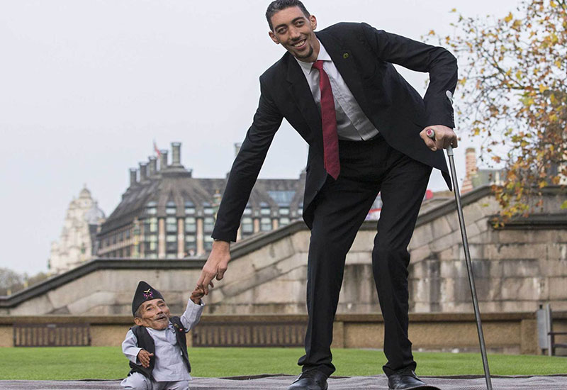 Dlaczego ludzie są coraz wyżsi? Teoria wzrostu człowieka