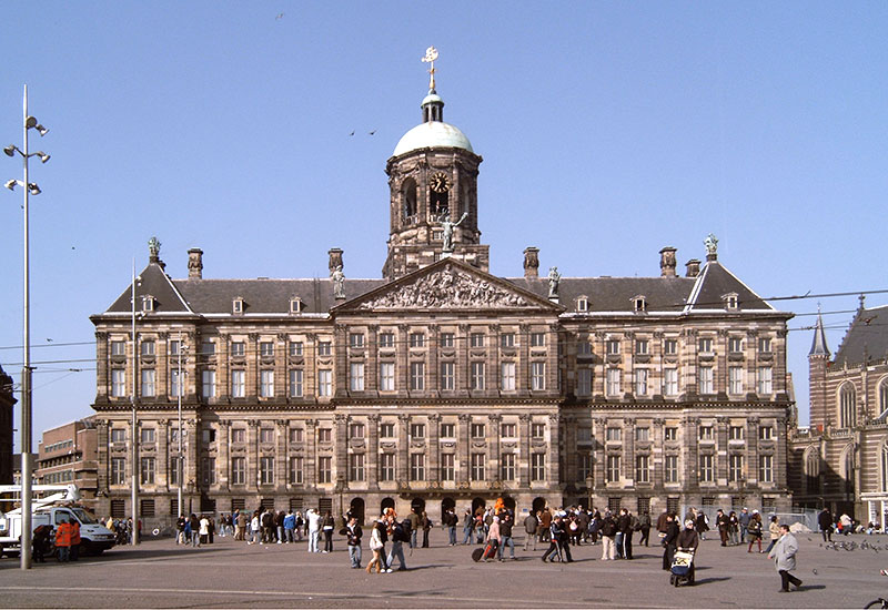 Przewodnik po Amsterdamie - Plac Dam