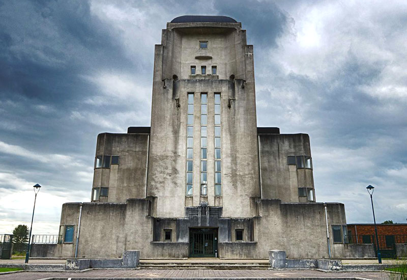 Opuszczona rozgłośnia radiowa