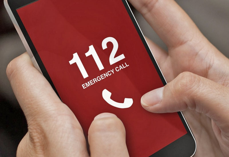 Wypadek drogowy w Holandii i telefony alarmowe