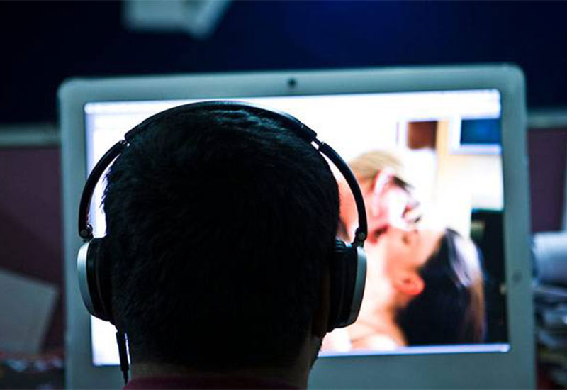 Co ludzie robią na internecie w nocy?