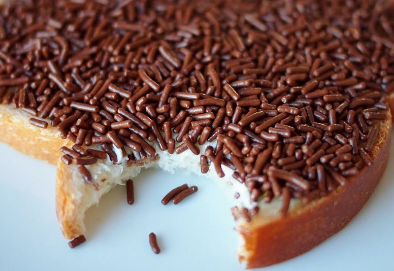 Holenderska kanapka z czekoladowym grysikiem 