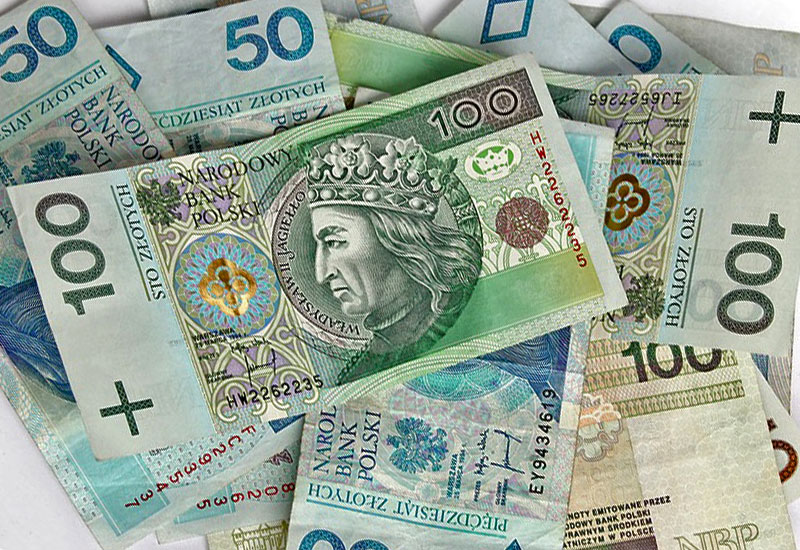 Te przeklęte pieniądze